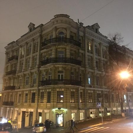 Luteranska Romantic Apartment เคียฟ ภายนอก รูปภาพ